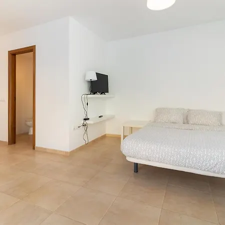Flatguest Cotillomar B04 * Cotillo